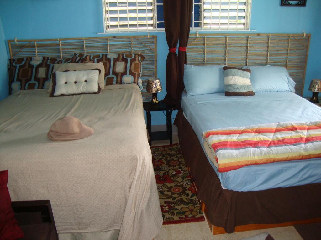 By The Sea Vacation Home And Villa ปอร์ตอันโตนิโอ ห้อง รูปภาพ