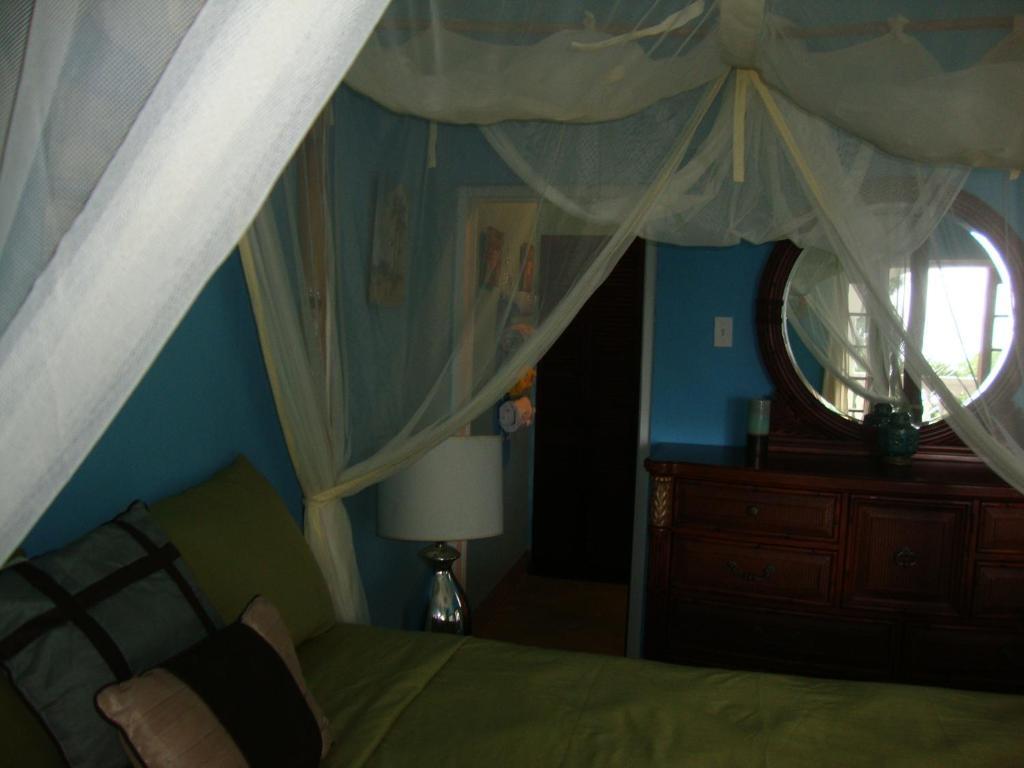 By The Sea Vacation Home And Villa ปอร์ตอันโตนิโอ ห้อง รูปภาพ