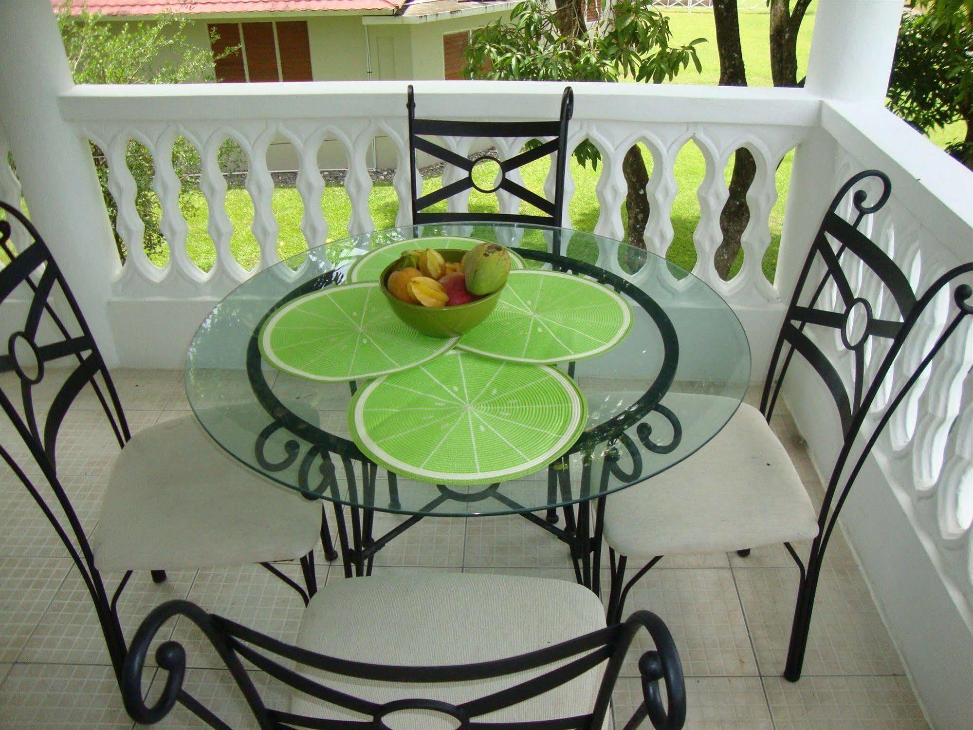 By The Sea Vacation Home And Villa ปอร์ตอันโตนิโอ ภายนอก รูปภาพ
